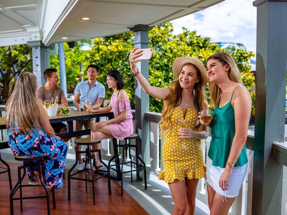Hides Hotel Cairns Exterior foto