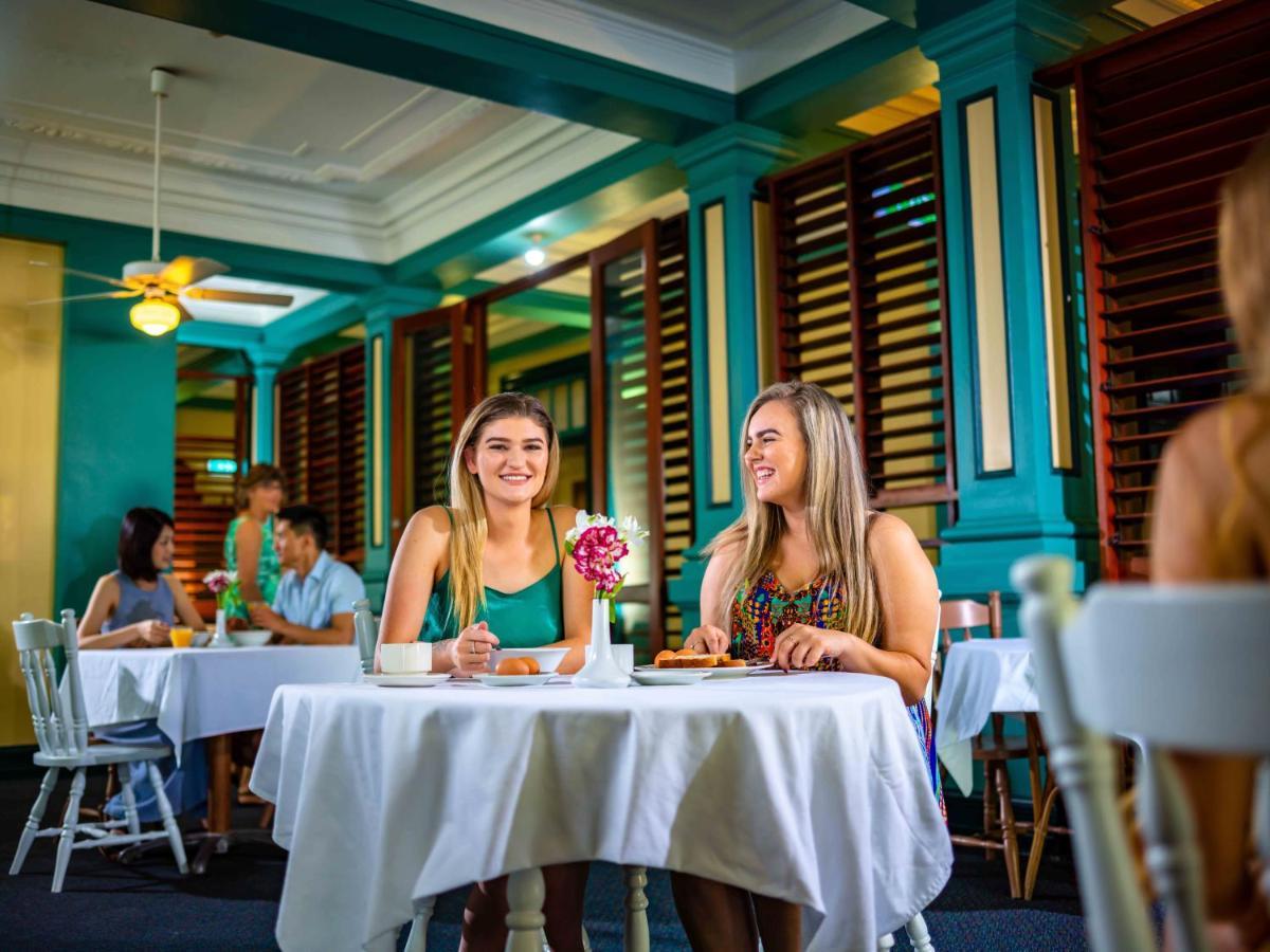 Hides Hotel Cairns Exterior foto