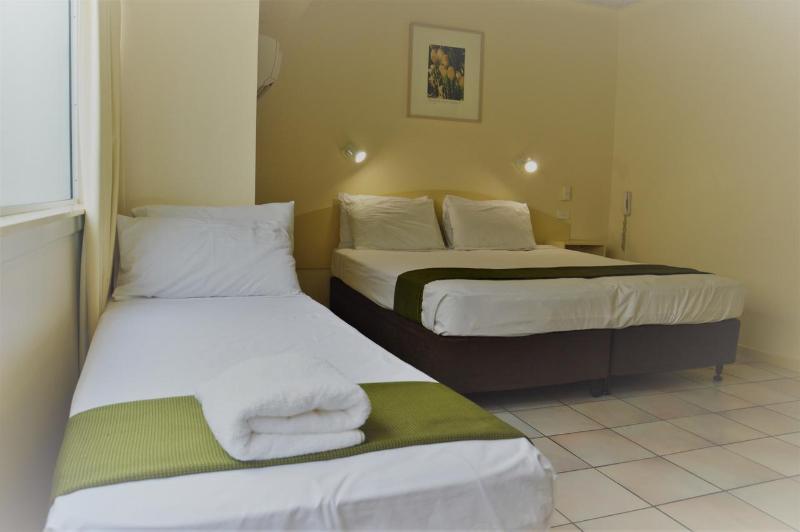 Hides Hotel Cairns Exterior foto