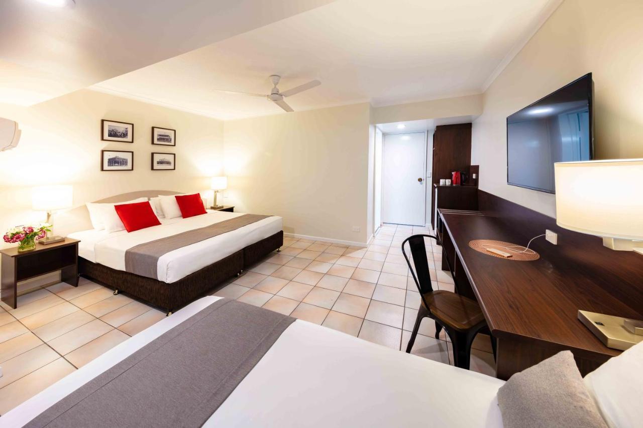 Hides Hotel Cairns Exterior foto